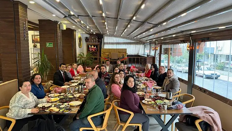 GÜVEN KILIÇ GAZETECİLER İÇİN KAHVALTI DÜZENLEDİ