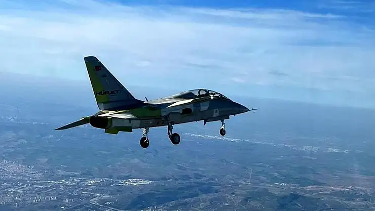 HÜRJET gökyüzünde: İlk uçuş yapıldı