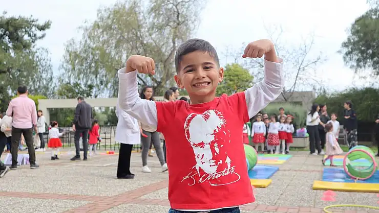 İEÜ’de 23 Nisan şenlikleri başladı