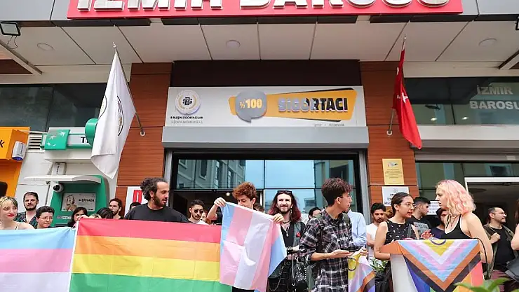 İzmir’de öğrencilere biber gazı