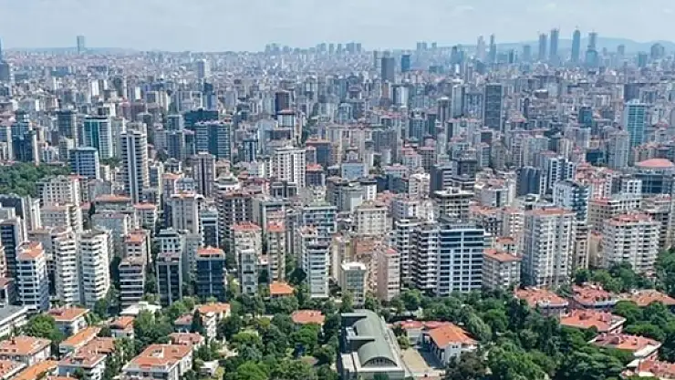 İstanbul’da yabancı uyruklulara oturum izni durduruldu.