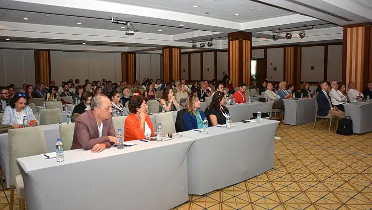 İZDO Kuşadası’nda sempozyum düzenledi