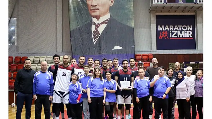 İzmir Büyükşehir Belediyesi'nden Özel Sporculara Anlamlı Sürpriz