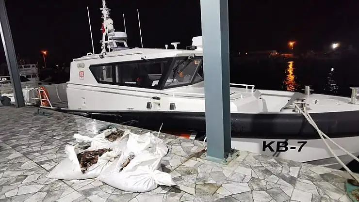 İzmir Denizi’nde kaçak su avı