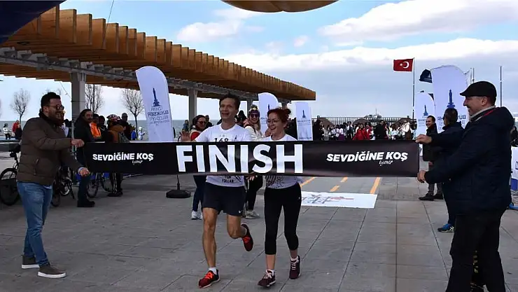 İZMİR SEVDİĞİNE KOŞACAK