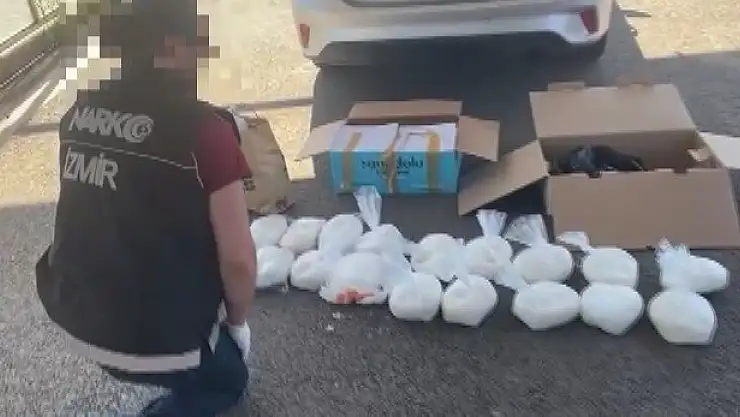 İzmir’de Yapılan Operasyonda 42 Kilo Metamfetamin Ele Geçirildi, Zehir Taciri Tutuklandı