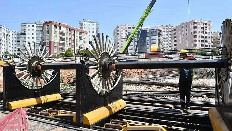 İzmir’in Tarihi Raylı Sistem Yatırımı Hızla İlerliyor