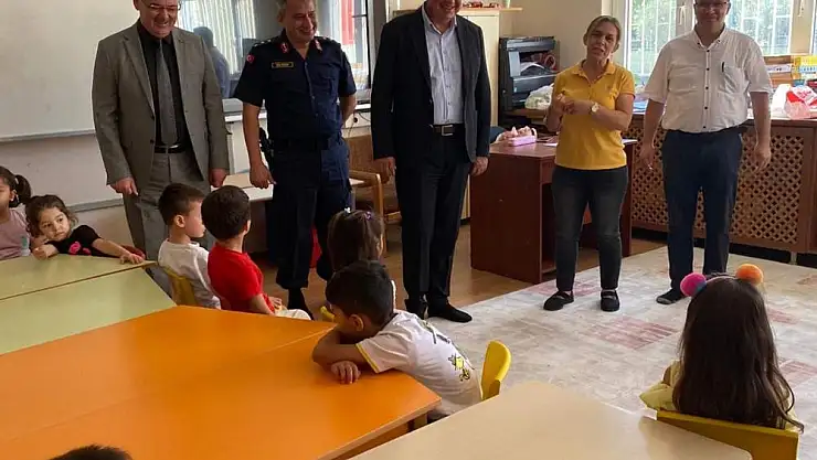 Kaymakam Fatih Aksoy'dan okul ziyareti