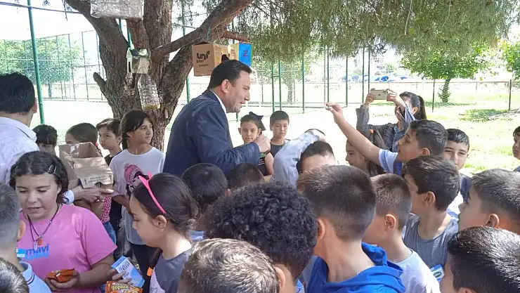 Kiraz Atatürk İlkokulu'nda Süt Şenliği düzenlendi