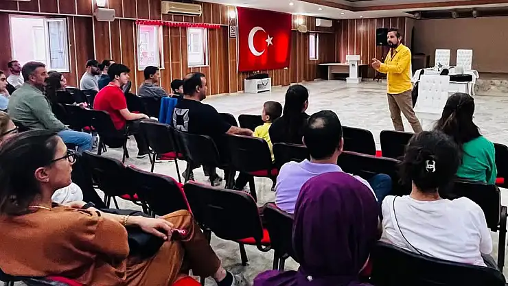 Kiraz Belediyesi'nin Müzik Kurslarına Yoğun İlgi