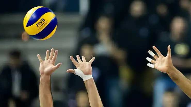 Kiraz'da Kaymakamlık Kupası Voleybol Turnuvası Başladı