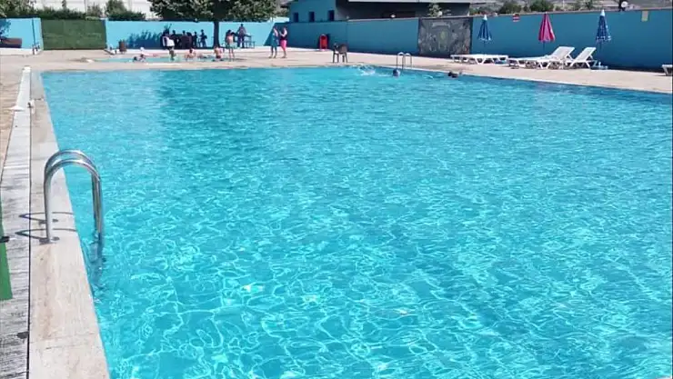 Kiraz'da Yaz Serinliği Başladı: Koru Otel Havuzu Kapılarını Açtı!