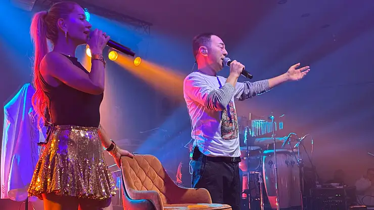 Mehmet Dalcıoğlu Organizasyonuyla Serdar Ortaç Ödemiş'te Coşturdu