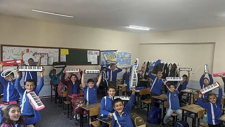 MELODİKA