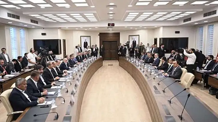 Memur zammıyla ilgili ilk teklif duyuruldu!