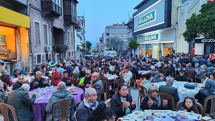 MHP'den Tire'de Geniş Katılımlı İftar Programı