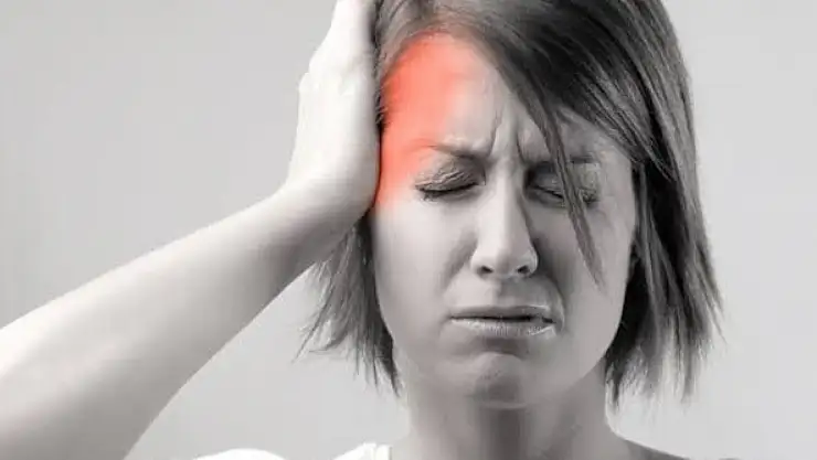 Migren mi, Sıradan Baş Ağrısı mı? İşte Ayırt Etmenin Yolları
