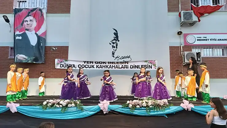 Minik Yüreklerden Büyük Gösteri