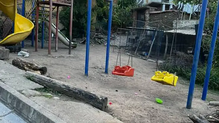 Ödemiş Bademli Mahallesi'nde Park İsyanı: 'Çocuklarımız Güvende Değil!'