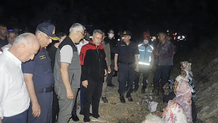 Ödemiş'te 2 Mahalle Tahliye Edildi: Yangın Yerleşim Yerlerine Geçti