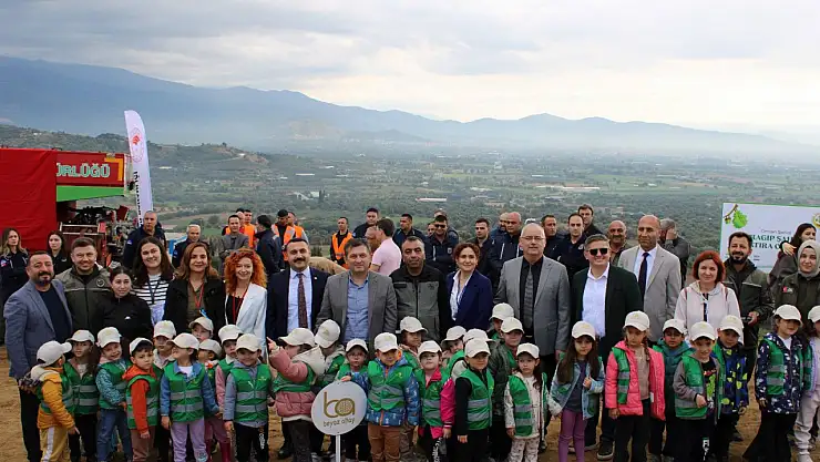 Ödemiş'te 'Başöğretmen Atatürk Hatıra Ormanı' İçin Fidan Dikimi Gerçekleştirildi