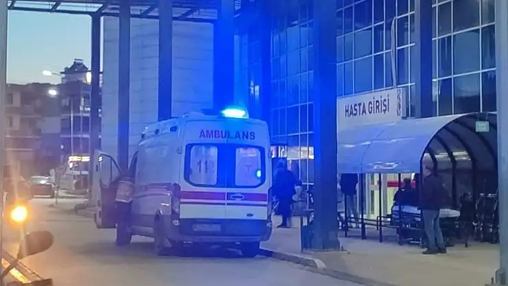 Ödemiş'te bıçaklı kavga: 1 kişi ağır yaralandı