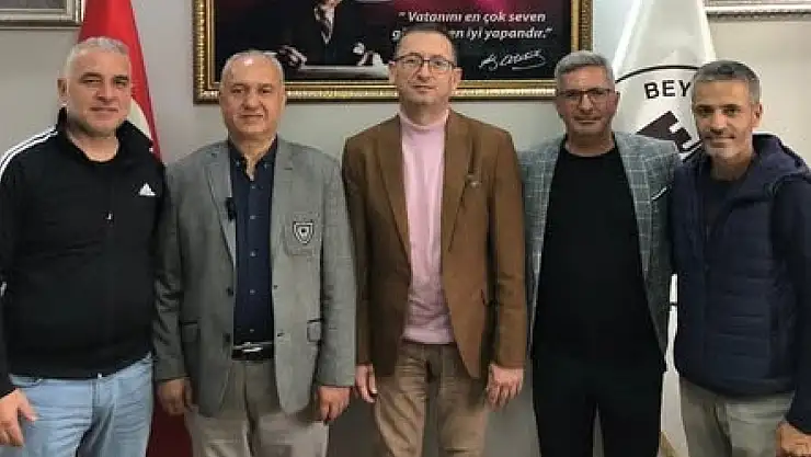 Ödemiş Terziler Odası Başkanı Hüseyin Döner'den Şakir Başaran'a Nezaket Ziyareti