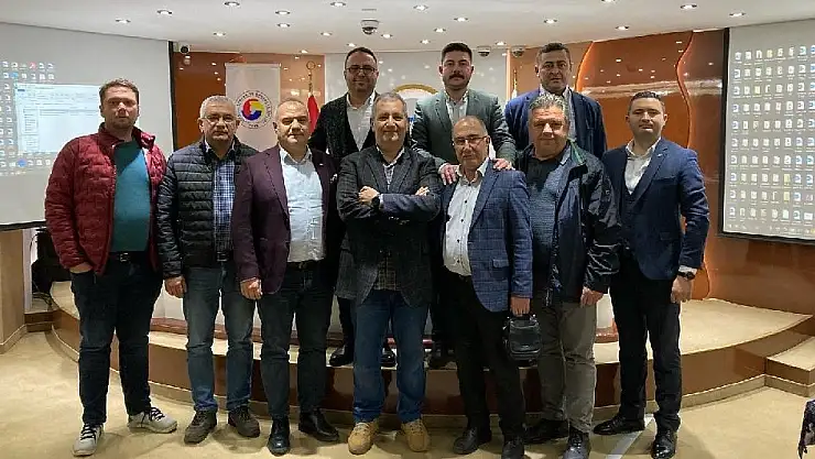 ÖDEMİŞ TİCARET ODASI'NDA BÖLGE EKONOMİSİ VE GELECEĞİ KONUŞULDU