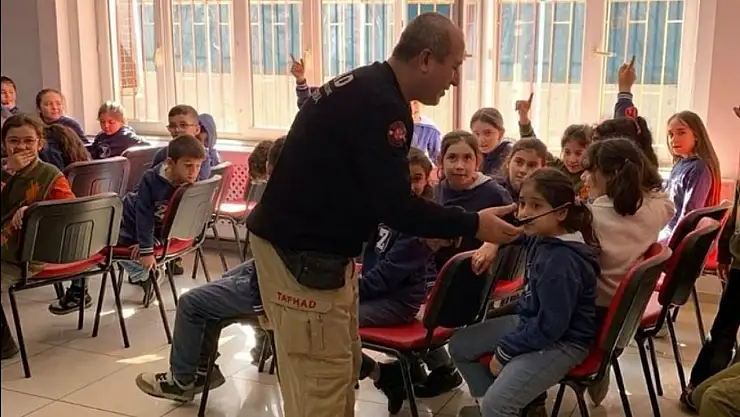 Ödemiş Zafer İlkokulu Öğrencilerine Afet Farkındalık Eğitimi Verildi