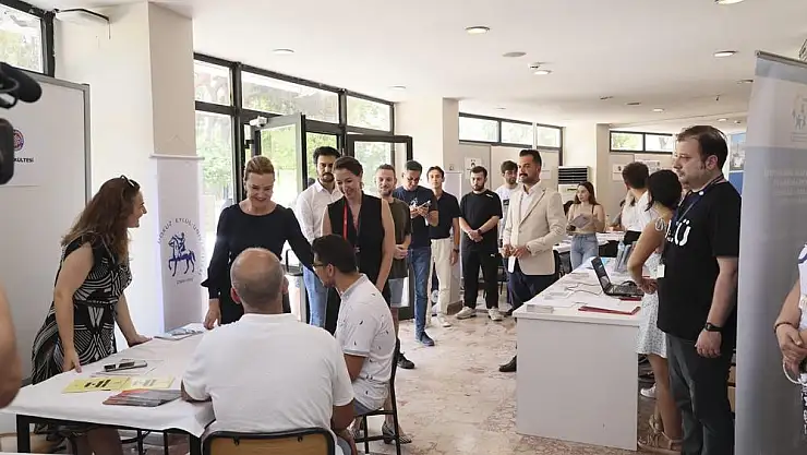 Okul Birincilerinin Gözdesi DEÜ Oldu