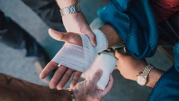 Ölü kahramanlar hayat kurtaramaz