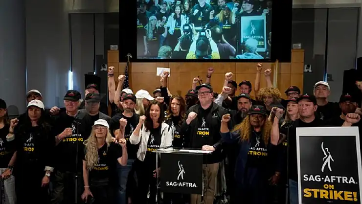 Önce senaristler sonra oyuncular… Hollywood grevde