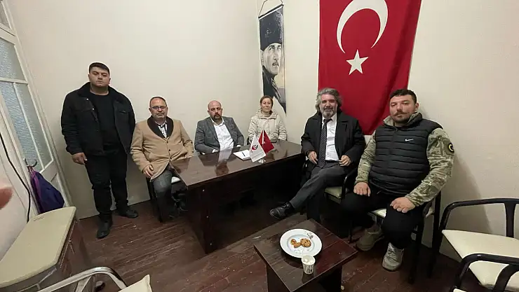 Mehmet Bayındır'dan Zafer Partisi Ödemiş İlçe Başkanlığı'na ziyaret