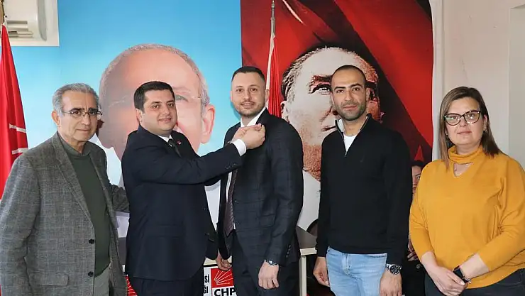 Özefe Turizm Sahibi Mehmet Armağan Özden’e CHP Rozeti