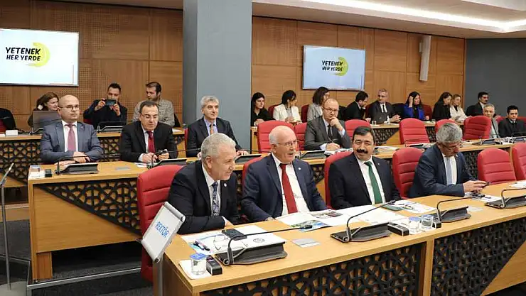 PAMUKKALE ÜNİVERSİTESİ EV SAHİPLİĞİNDE “EGE KARİYER FUARI” DÜZENLENECEK