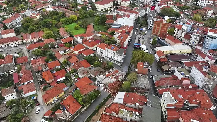 Sındırgı Dün Gece Beşik Gibi Sallandı: 6.1'lik Deprem