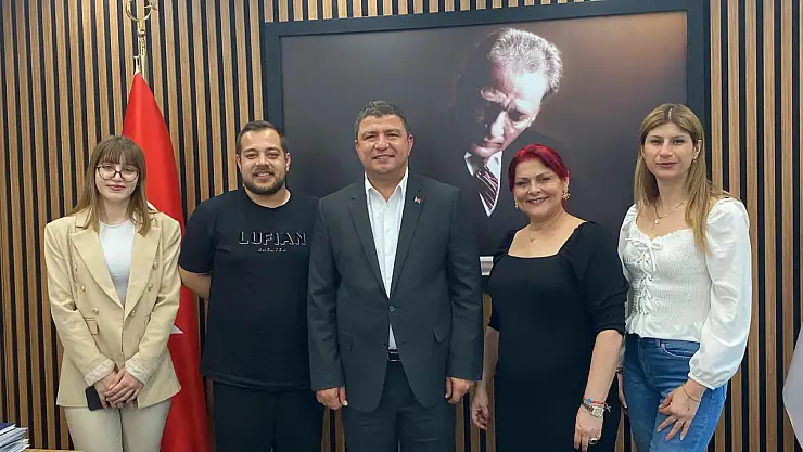 Tire Belediye Başkanı Hayati Okuroğlu, TV9 ve Küçükmenderes Gazetesi Ekibini Ağırladı