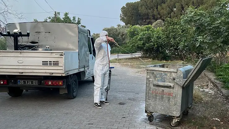 Tire Belediyesi'nden Bayram Sonrası Yoğun Temizlik ve İlaçlama Mesaisi