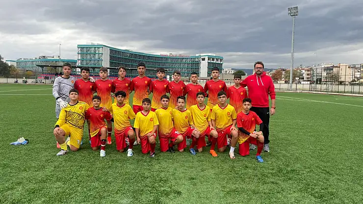 TİRE BELEDİYESPOR U14 TAKIMI, GOL YAĞMURUYLA GALİP: 8-2