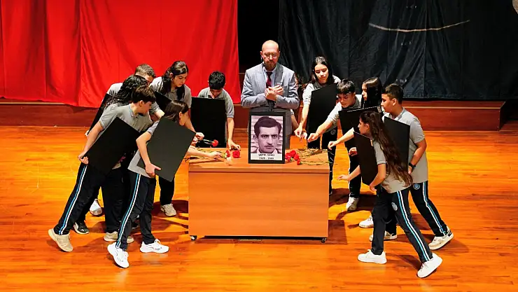 Tire'de 24 Kasım Öğretmenler Günü Kutlandı