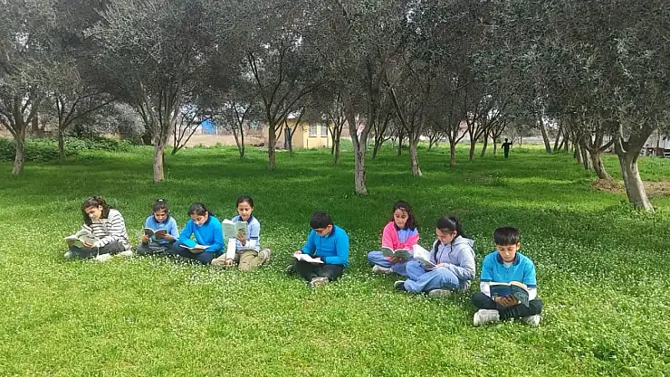 Tire Öğrencilerden Kitap Sevgisini Aşılayan Etkinlik