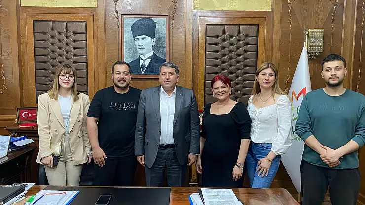 TV9 ve Küçükmenderes Gazetesi Ekibi, Bayındır Belediye Başkanı Davut Sakarsu ile Bir Araya Geldi
