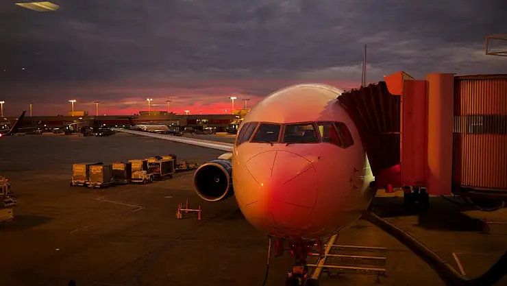 Uçuşta namaz kılmanın riskli olduğunu söyleyen pilot THY’den kovuldu