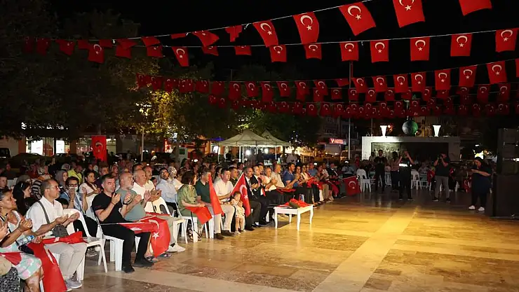 Urla'da '15 Temmuz Demokrasi ve Milli Birlik Günü' anma etkinliği gerçekleşti