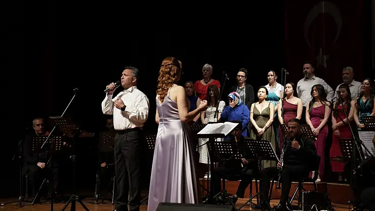 Yaza Merhaba Konseri dinleyenleri mest etti