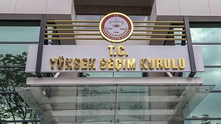 YSK’ye çıkan yollar trafiğe kapatıldı