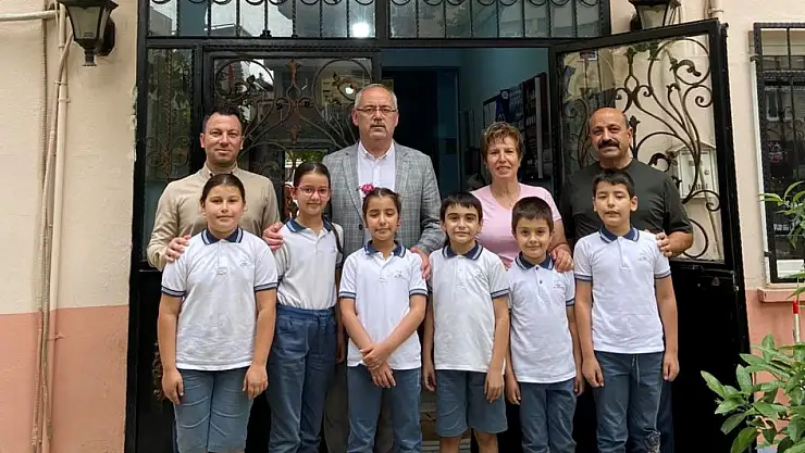 Zafer İlkokulu Öğrencilerinden Suyun Önemine Dikkat Çeken Broşür