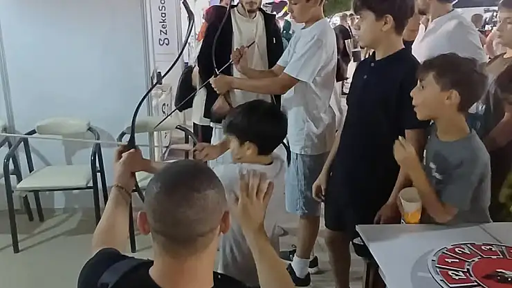 Zafer Partisi'nden Okçuluk Etkinliği: 'Türk'ün Oku, Hedefini Şaşırmaz'