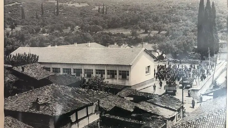 ZEYTİNLİK S. ŞENOCAK ORTAOKULU TARİHÇESİ