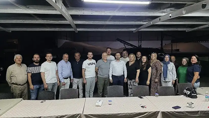 AK Parti Tire İlçe Teşkilatı Yönetim Kurulu Toplantısını Karateke Köyü'nde Gerçekleştirdi